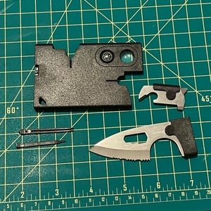 NWOT Credit Card Size Multifunction 10-in-1 Tactical Survival Tool Card.Unused.